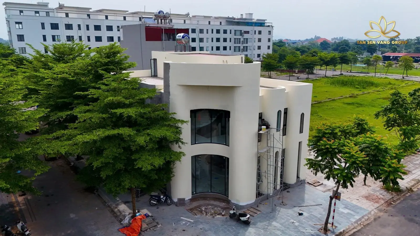 Bán lô đất làn 2 KĐT Vườn Hồng, giá cực tốt LH 0326 569 ***
