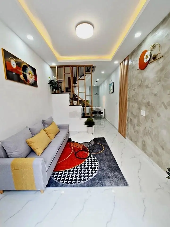 Nhà 2/ SHR, đầy đủ nội thất | 2 Lầu - Ban công, Giá 2Tỷ400 Còn Bớt