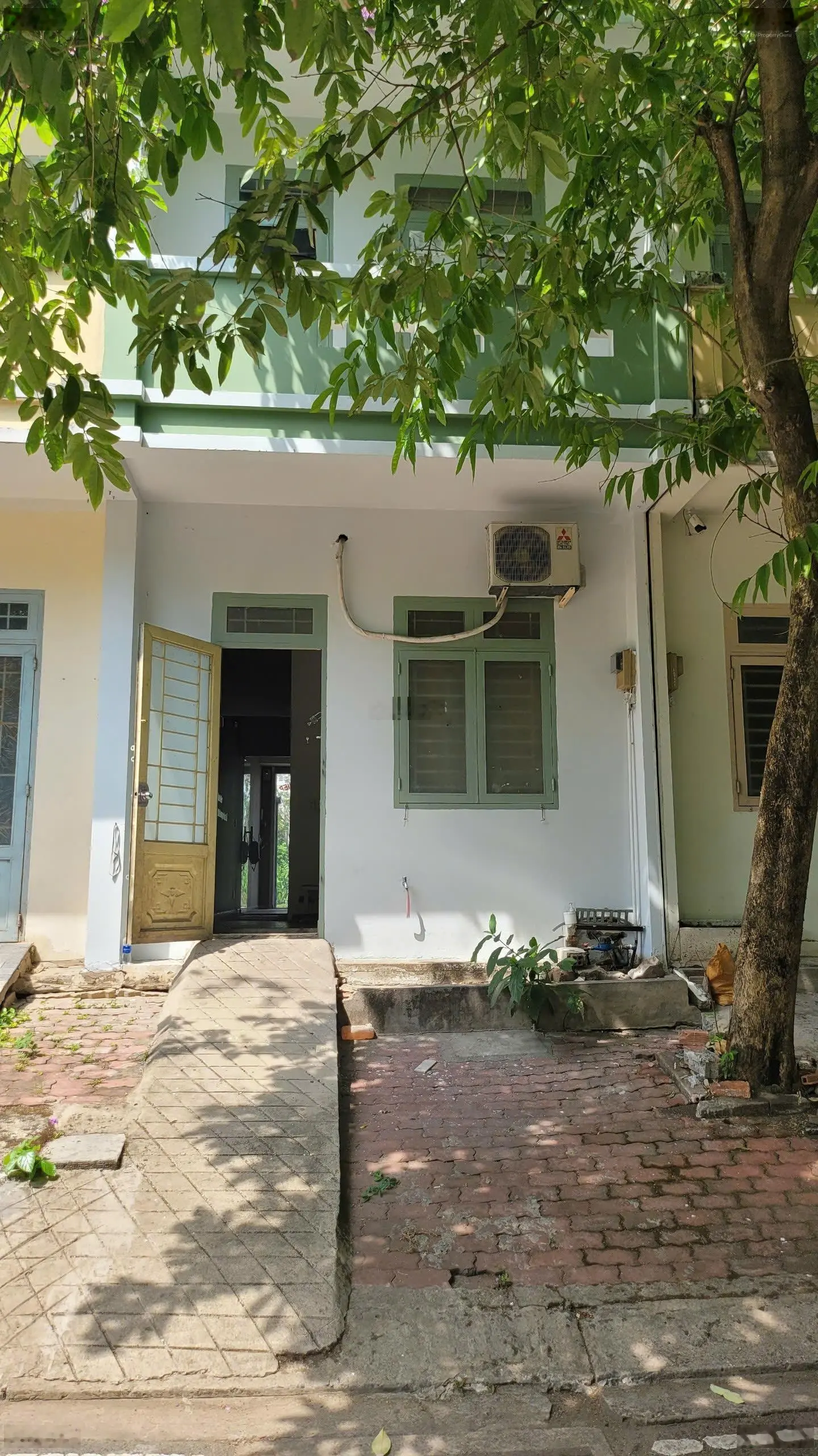 Bán nhà mặt phố tại Phạm Văn Đồng, 16 tỷ, diện tích xây dựng 54m2, diện tích sàn 197,2m2, 5PN, 3WC