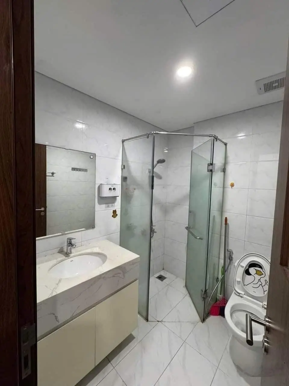 Chủ nhờ e bán căn 83m toà Phương Đông số 1 Trần thủ Độ, 3ngủ2vs full nội thất đẹp giá chỉ 5.1 tỉ bt
