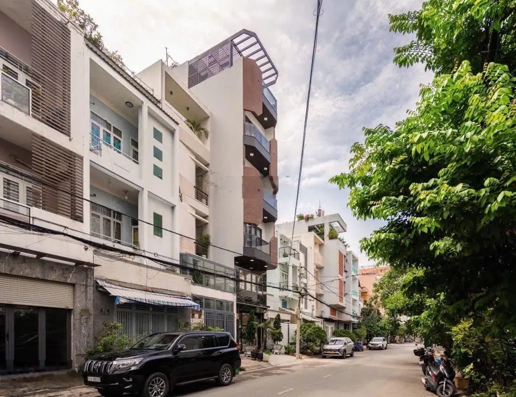 Bán nhà KDC đường số- 80m2 - 7 tầng - đường số liền kề Lotte Mart - trung tâm Quận 7, SHR, 17tyxxx