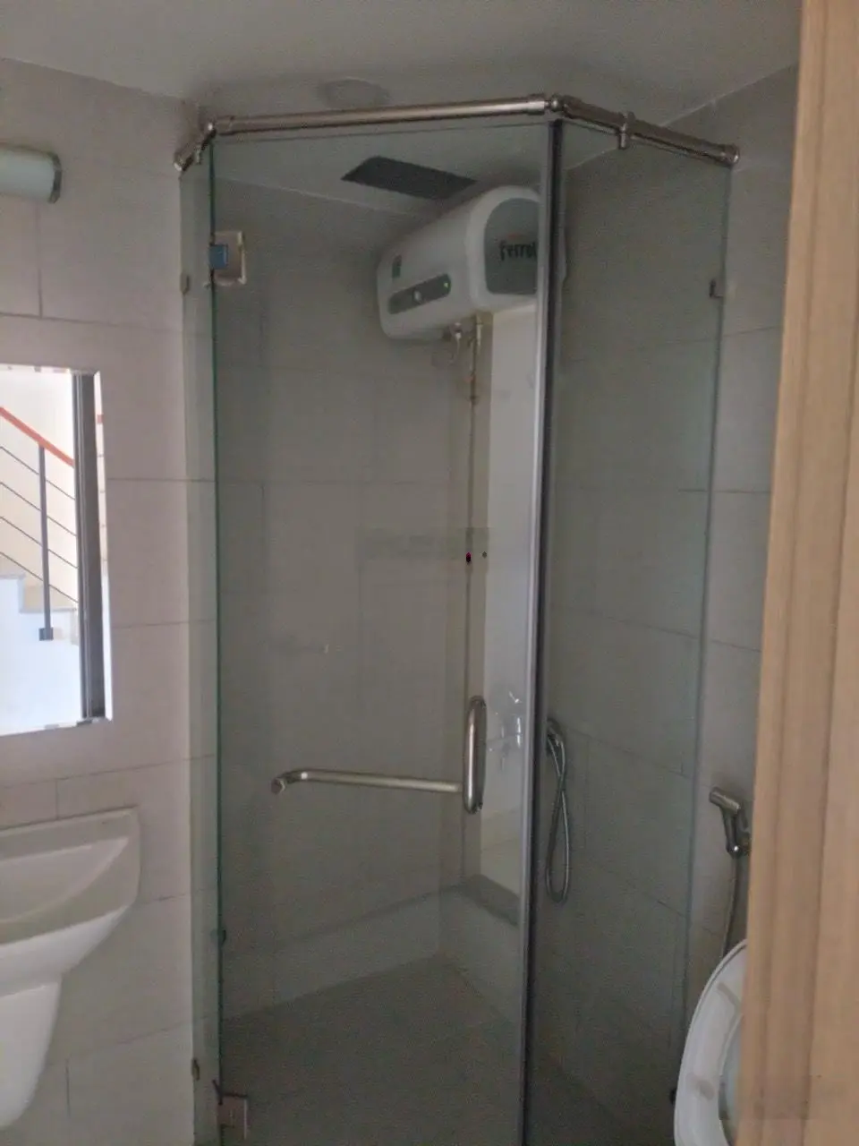 Em cần bán căn pendhouse thiết kế duplex dự án sky 9.Dt 120m gồm 3 pn và 2 vệ sinh:Lh 0399 050 ***