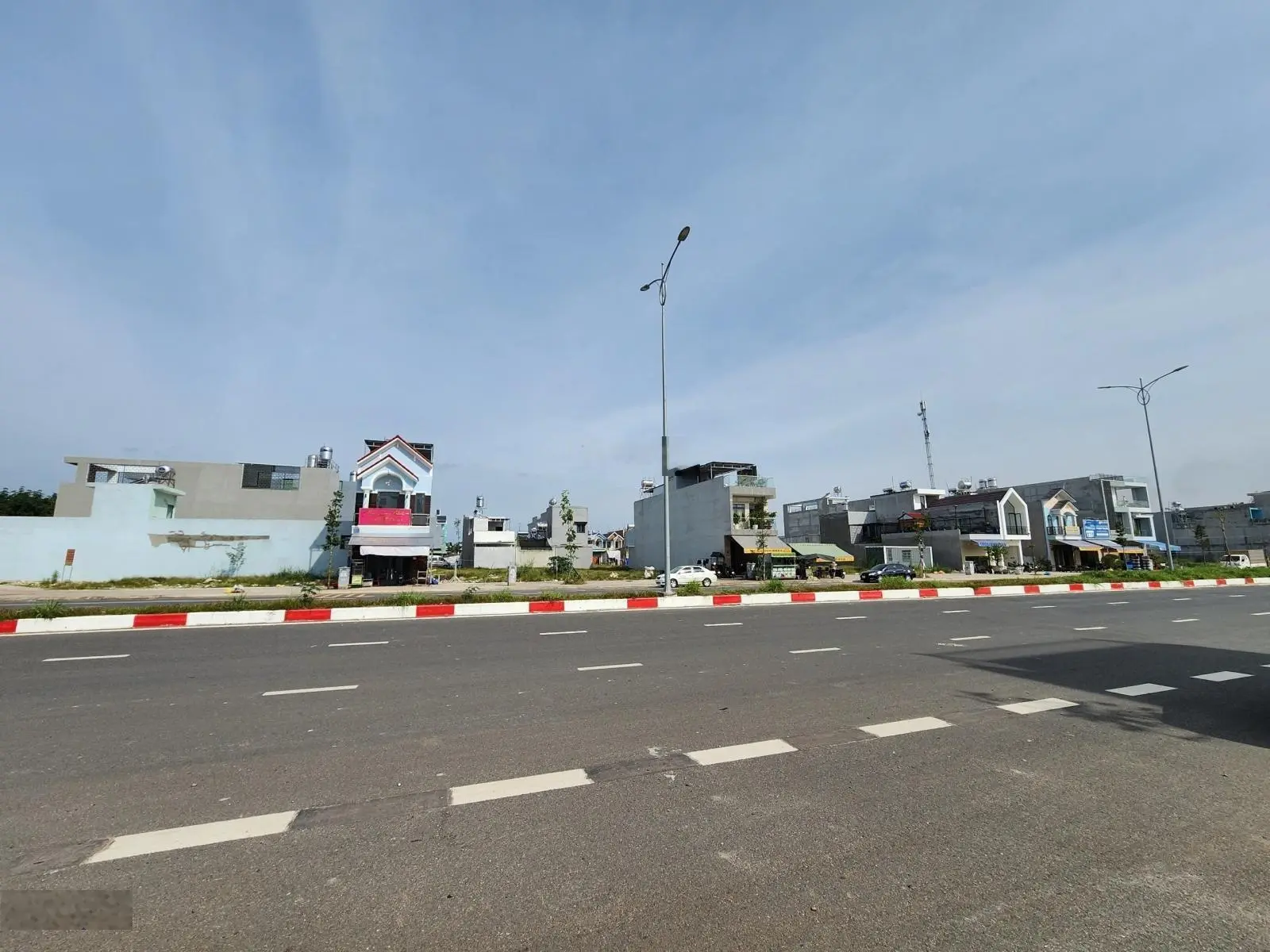 Bán nhanh lô đất 100m2 nằm ngay tthc an phước long thành, shr - công chứng