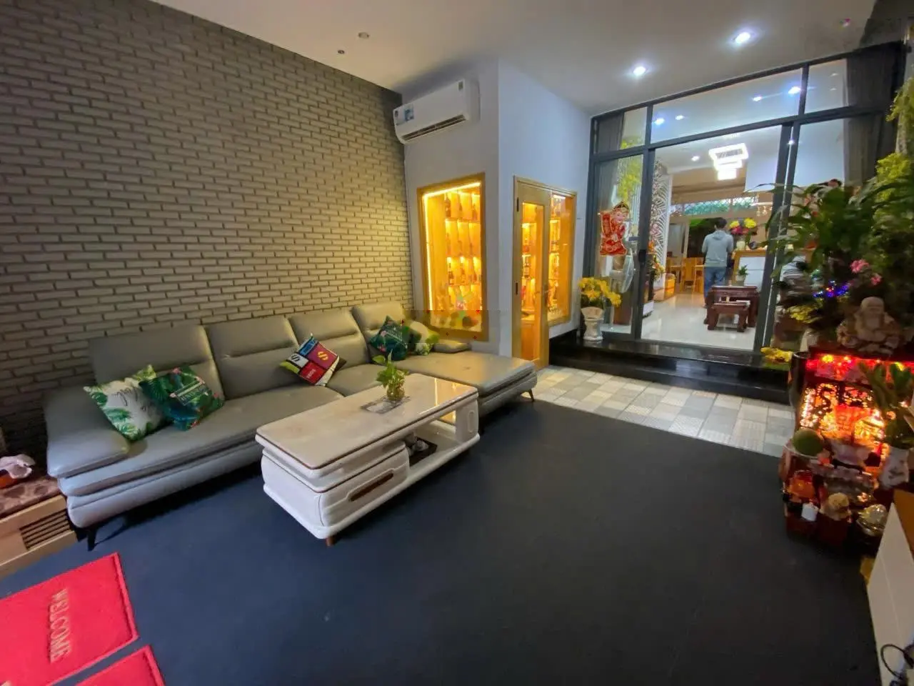 Bán nhà 3 tầng hiện đại, ngay đường Tạ Xuân Thu, VCN Phước Hải, Nha Trang