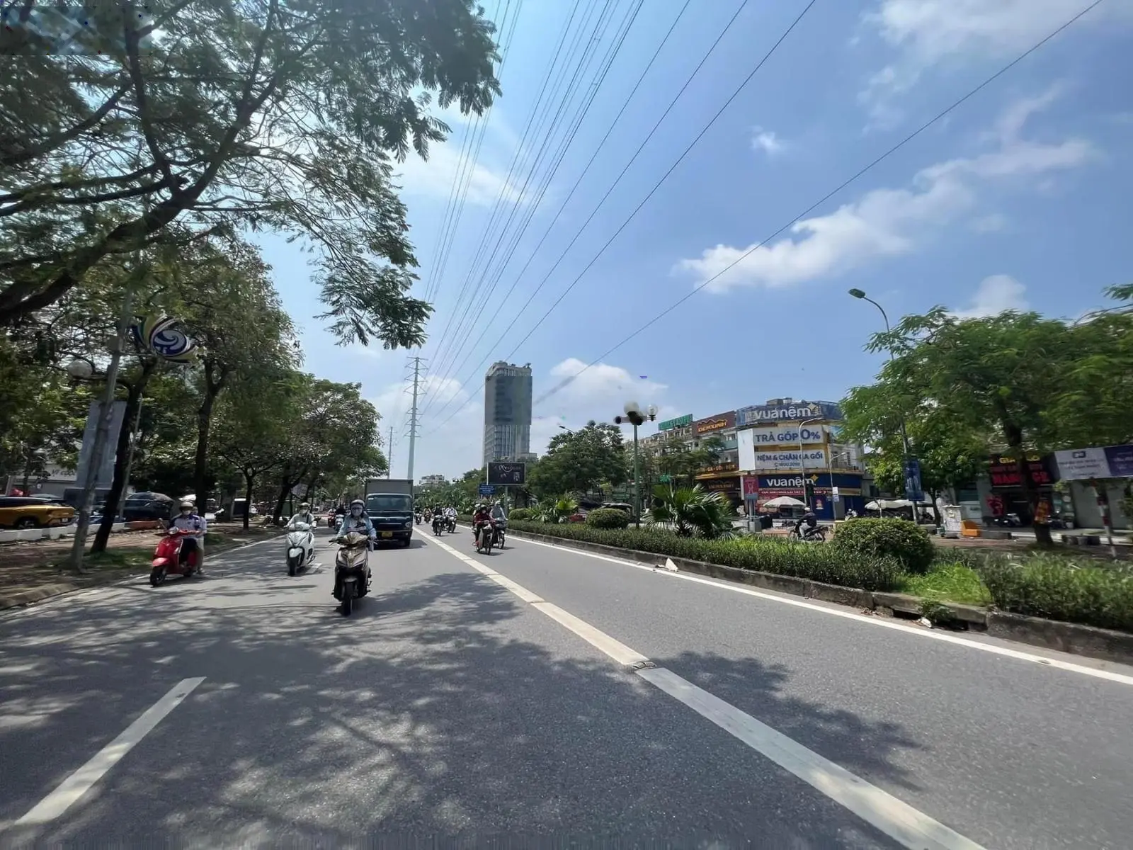 Biệt thự song lập - vip - xung quanh đầy đủ dịch vụ - sổ đỏ cất két