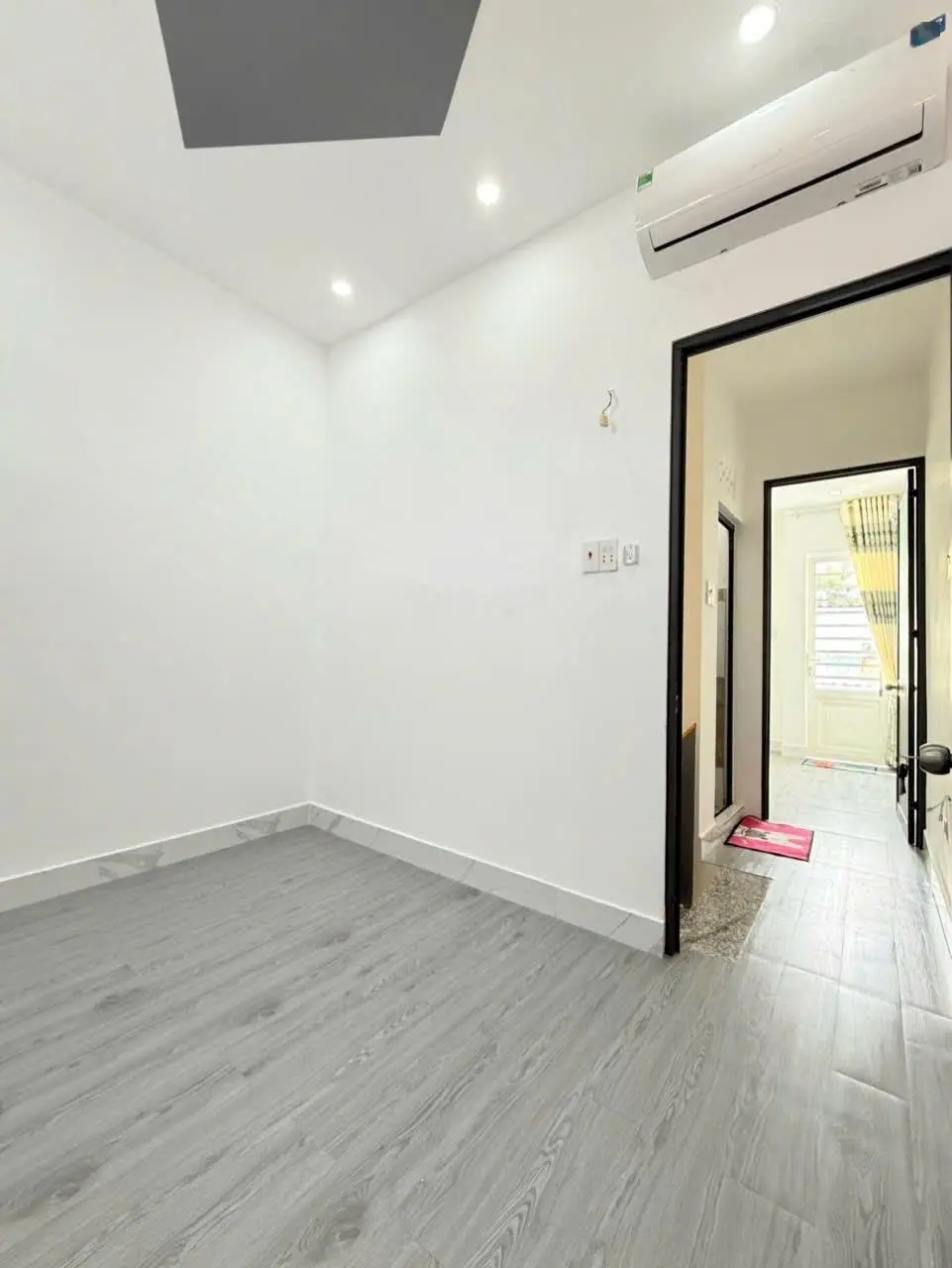 Nhà mới đẹp - 3.2x8m - full nội thất - hẻm rộng rãi thoáng mát