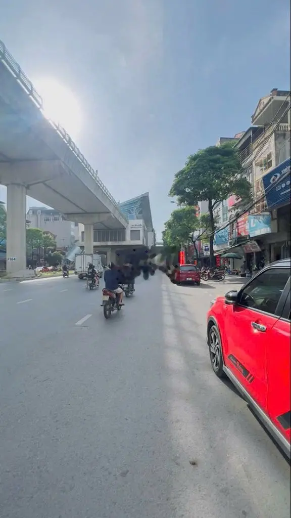 Bán nhà Mặt phố Hồ Tùng Mậu, vỉa hè lơn, Kinh doanh, MT 5.2m2, 18 tỷ.