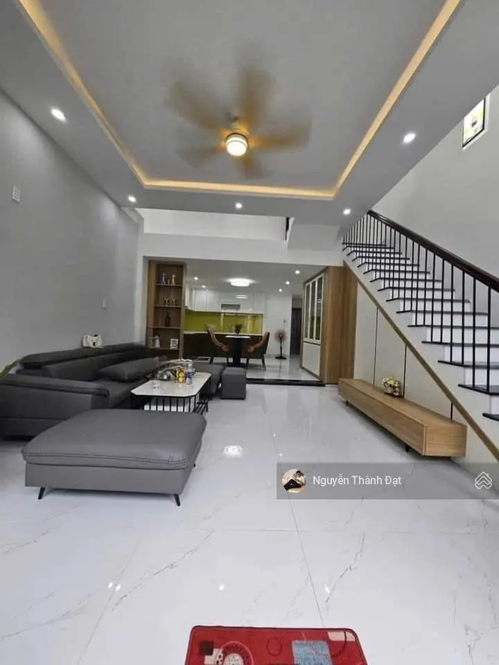 Bán Nhà riêng 75m2 giá 1,55 tỷ đang cho thuê 7tr/tháng gần cổng chào Bình Dương , Vĩnh Phú , SHR