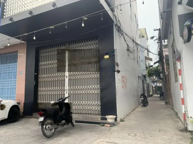 Bán nhà 03 tầng; 02 mặt tiền đường 2/9 Đà Nẵng.