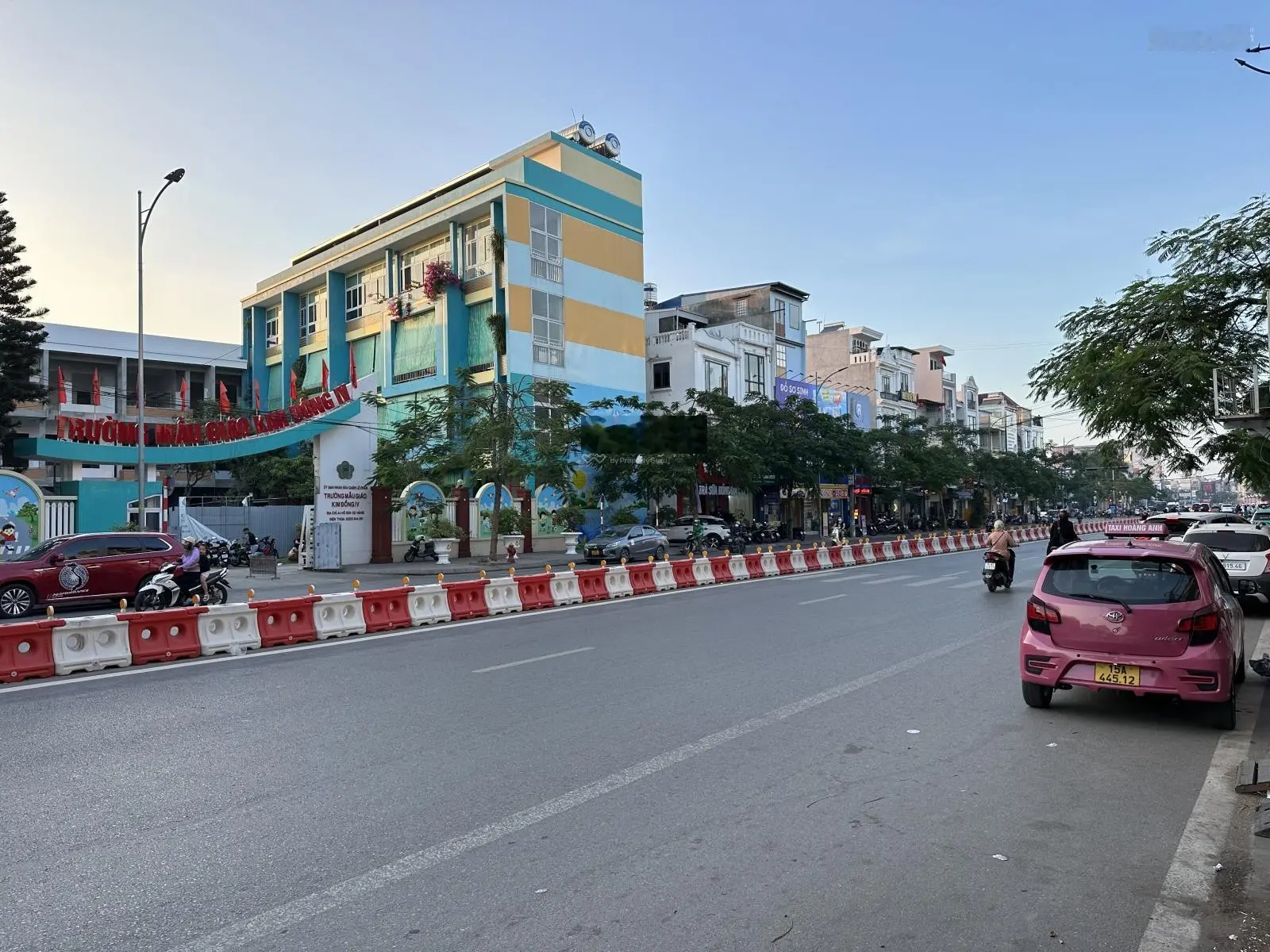 Bán nhà mặt đường Quán Nam, đang có hợp đồng cho thuê 20tr/tháng. Đầu tư là thắng lớn