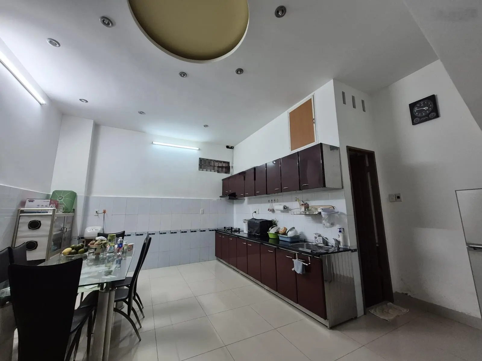 Nhà 3 Tầng, Ngay Trung Tâm Phố, Kiệt rộng thông thoáng, Ngay cạnh 2 bệnh viện lớn C và Đa Khoa