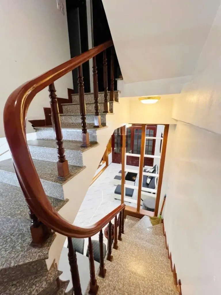 Trung tâm Tây Hồ - Thụy Khuê 5 tầng nhà mới đẹp - full nội thất - gần ngõ ô tô - khu vực hiếm