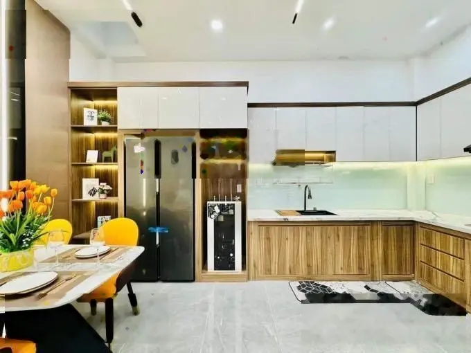 Bán gấp nhà HXH Trần Tuấn Khải - P5 - Quận 5. DT 68m2, 3tỷ290tr sổ riêng, cho thuê 24 triệu/th