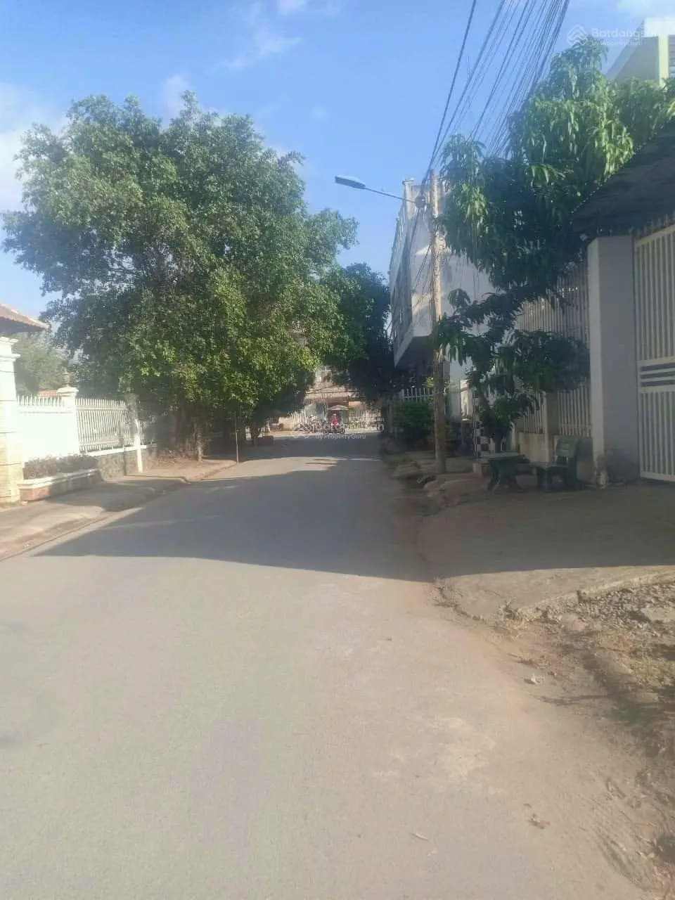 Đất 120m2 ngay thị trấn Thủ Thừa giá sốc đường ĐT818, gần chợ Hoà Bình Nam, chỉ 820tr sổ hồng riêng