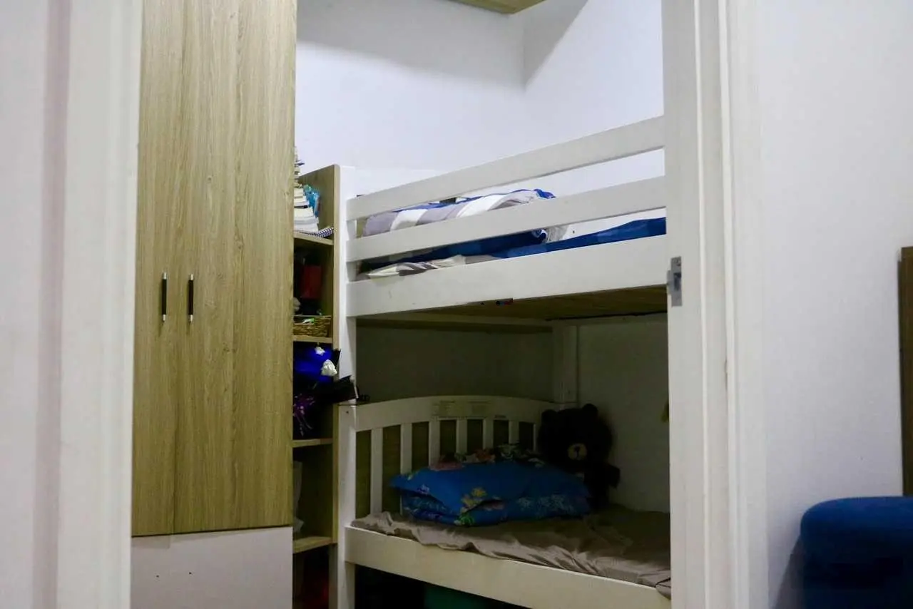Bán DT 50m2 - sổ hồng sẵn - 1,650 tỷ full đồ nội thất