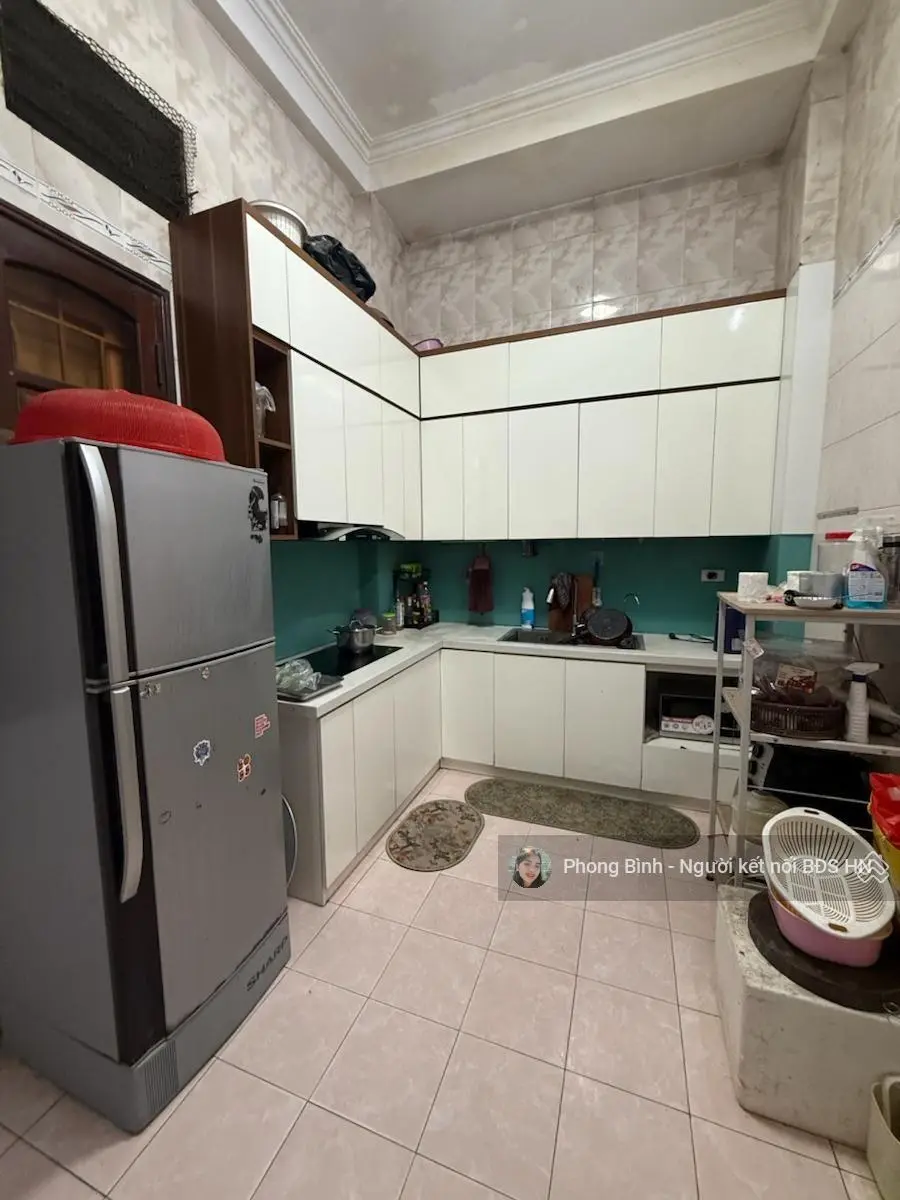 Cần tiền bán gấp giá nào cũng bán. Nhà Nguyễn Chính - Tân Mai 41m2*3T*MT4,5m. Gần phố, trk nhà 3m.