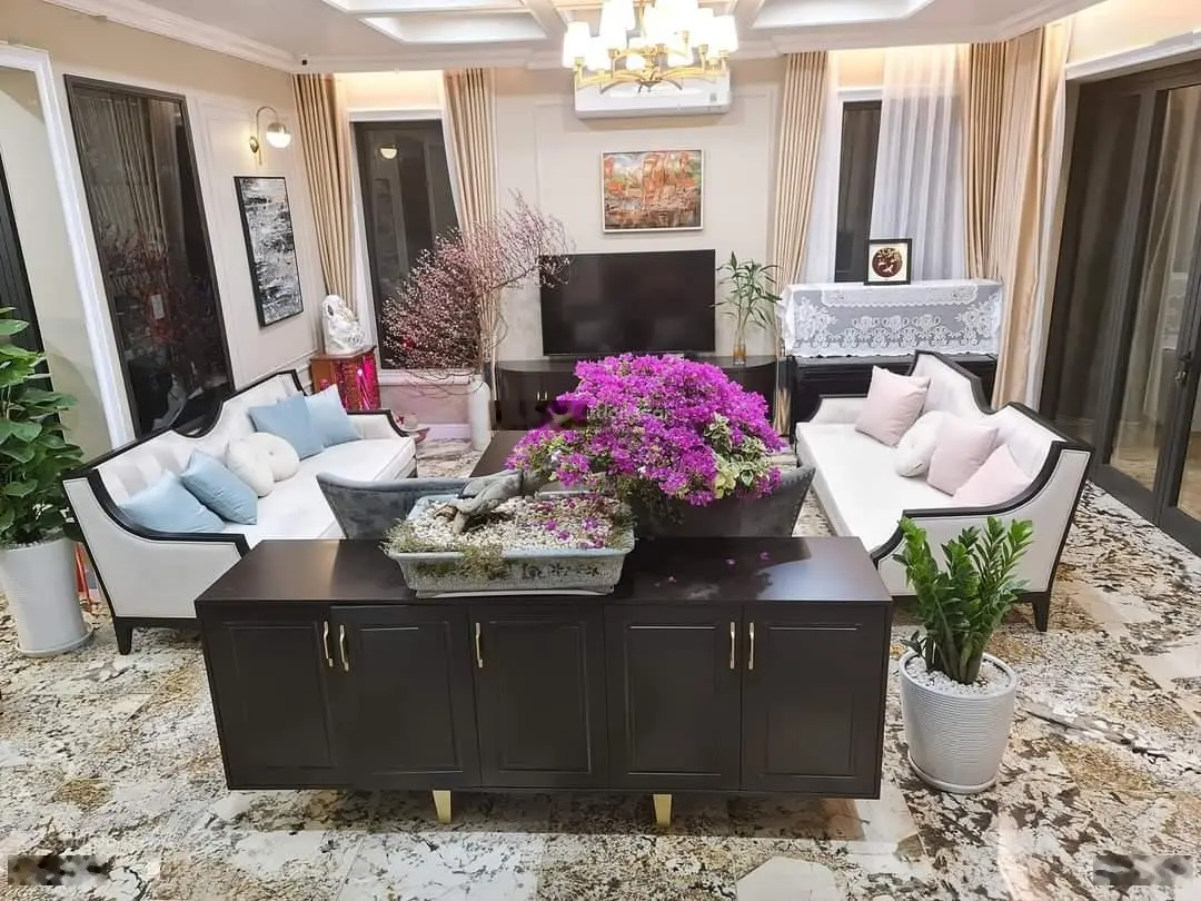 HOT! Biệt thự siêu VIP - Ngay Liên Phường - Tìm chủ mới - DT: 270m2 - Giá chỉ: 33 tỷ
