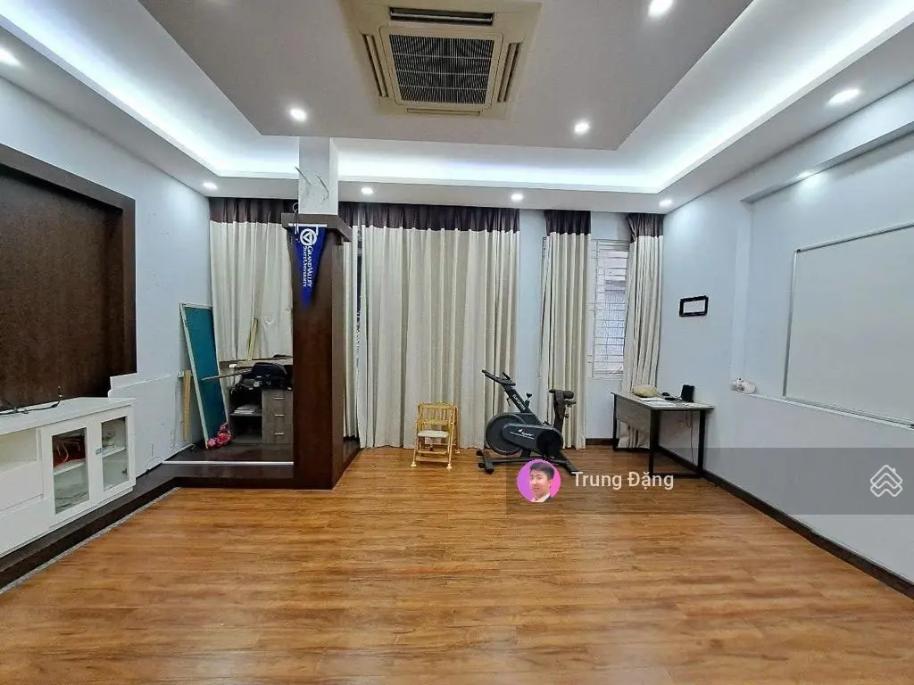 Đẳng cấp ! tòa nhà hoàng cầu, 7 tầng thang máy, đường ô tô vỉa hè, thông số vàng 60m2 x 6m