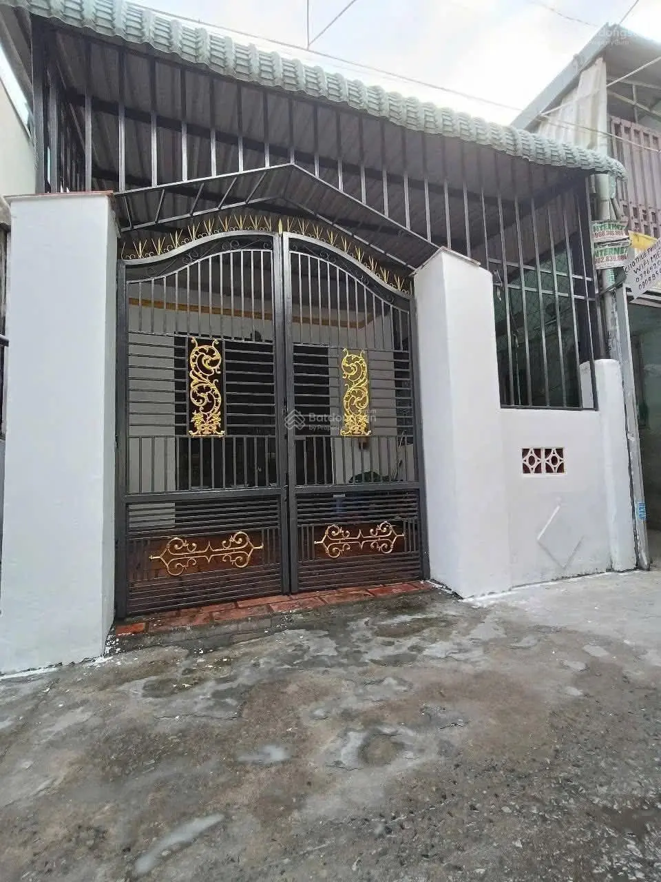 Nhà cấp 4 và 5 phòng trọ gần ngã ba ông xã giá 3 tỷ 300 triệu