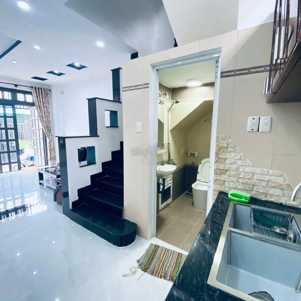 CÁCH 1 CĂN RA MẶT TIỀN Lê Quang Định, Bình Thạnh (5.2 x 9) hẻm 3.2m