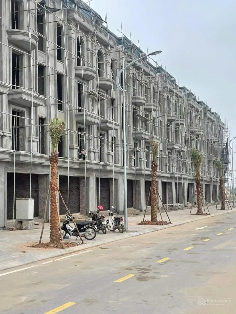 Bán đất khu dự án đô thị Kim Cương DT 102m2 2 mặt tiền 6m đường 13.5m giá 39.5 tr m2 0965 596 ***