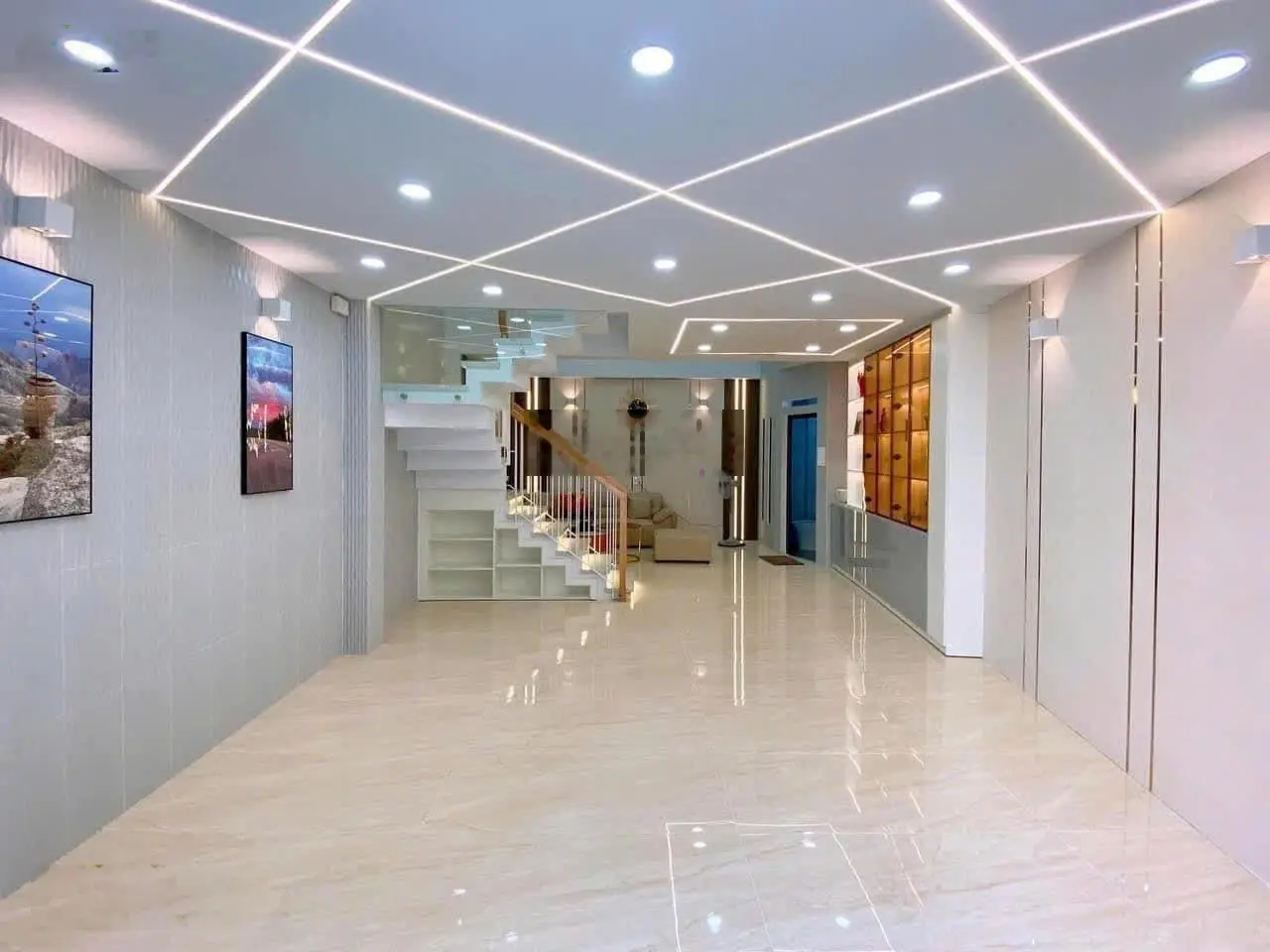 Cần bán nhà đường Nguyễn Đình Chiểu-P3-Q3, gần ngã 6 Cộng Hòa. 3tỷ820/72,8m2 đang cho thuê 26triệu