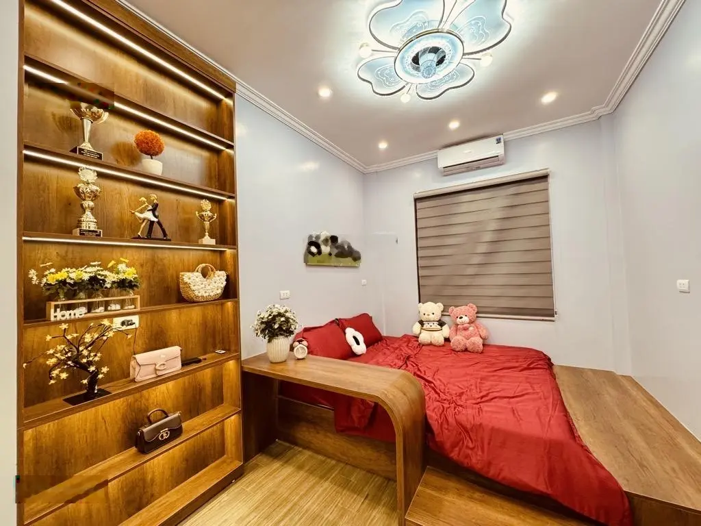 Nhà Đền Lừ - lô góc 2 thoáng - xây 40m2 4 tầng cực đẹp - kinh doanh, oto vào nhà - giá 7,8 tỷ