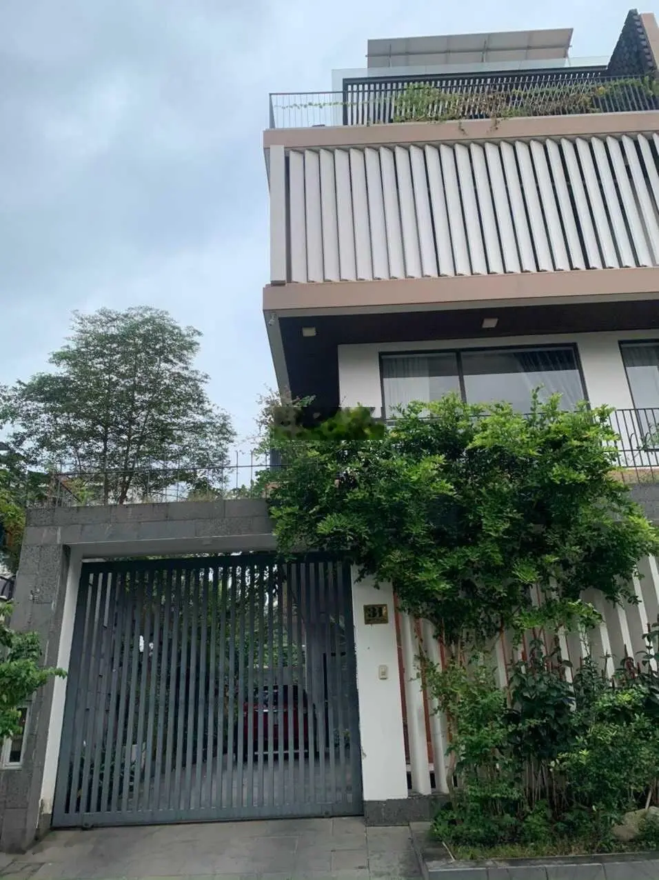 Bán biệt thự 3 lầu sân vườn ngay CV Cao Đức Lân An Phú An Khánh 206.8m2 có thang máy giá 52 tỷ