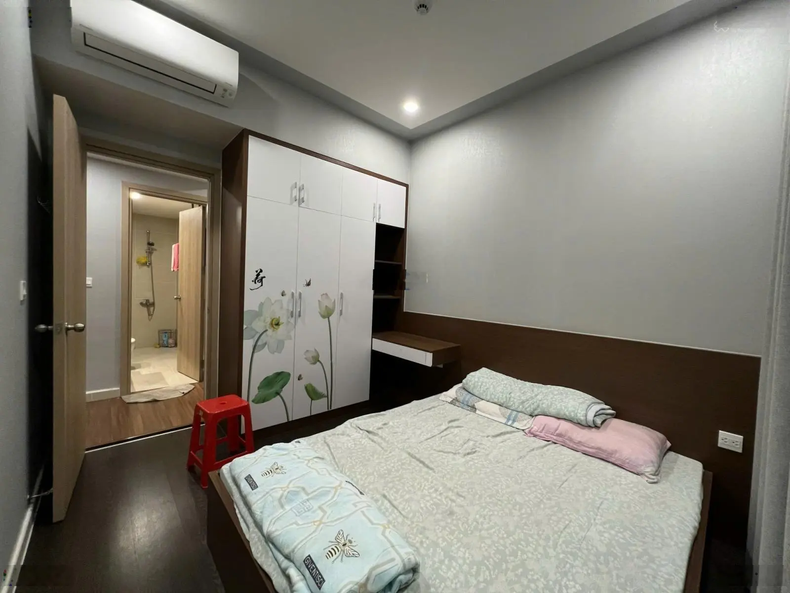 Bán Căn hộ Golden Mansion , 3PN , 2WC , Full Nội Thất , View Phổ Quang Giá : 5 Tỷ 480 thương lượng