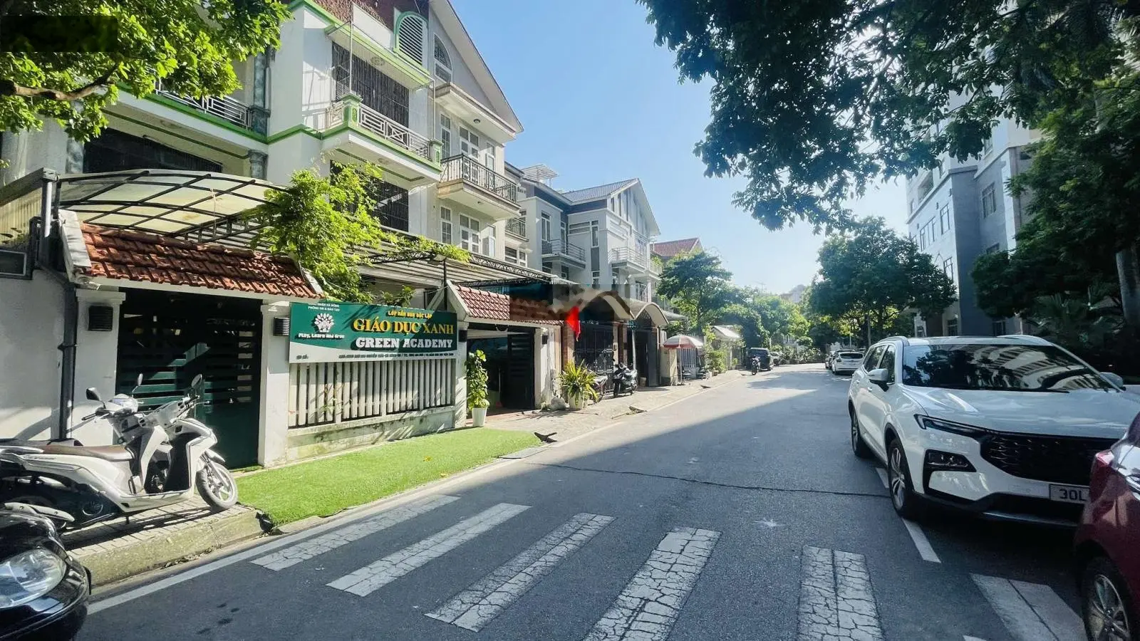 Bán căn lô góc 3 mặt thoáng. chung cư nàng hương tòa ct1. dt 140m2, 3n, 3vs.giá siêu hợp lý