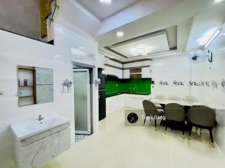 Thanh lý nhà Đ.Số 10,P.Tam Bình,Tp.Thủ Đức.Giá chỉ 3 tỷ 050 tr .Cách Cầu vượt gò dưa chỉ 700m.
