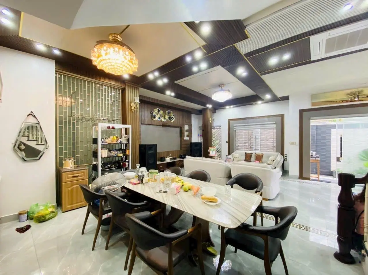 BIỆT THỰ LÊ HỒNG PHONG S=130m x 3 tầng Bìa đỏ cc vị trí đẹp. Thuận tiện đủ đường Chỉ 11,8 ty