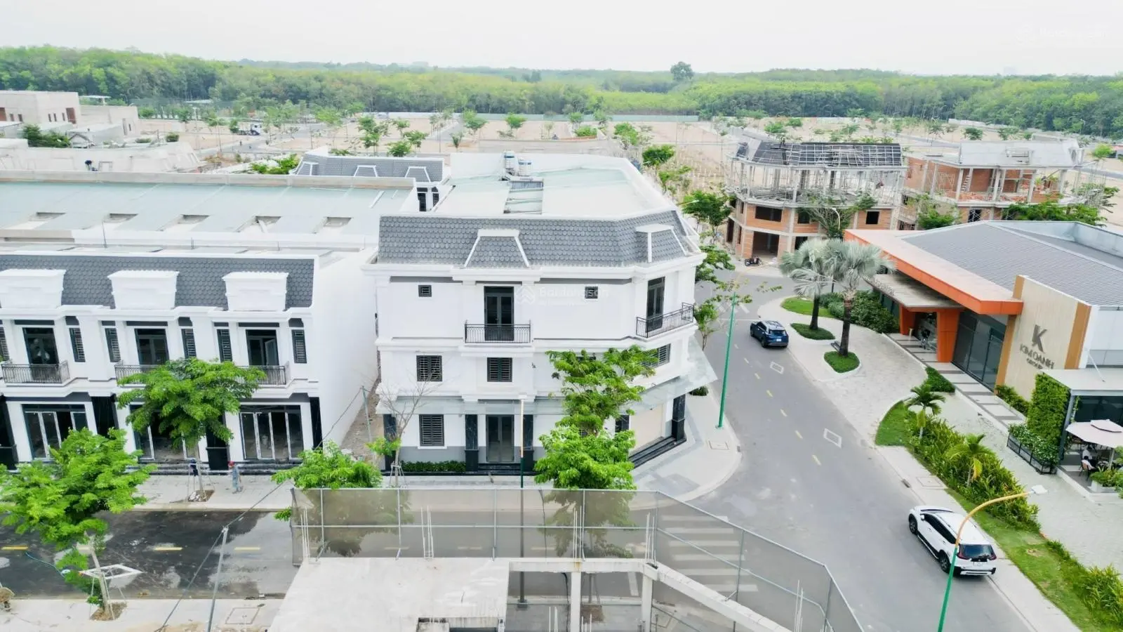 Cần ra nhanh lô đất 100m2 full thổ cư khu phố Tây - TP Mới - Bình Dương