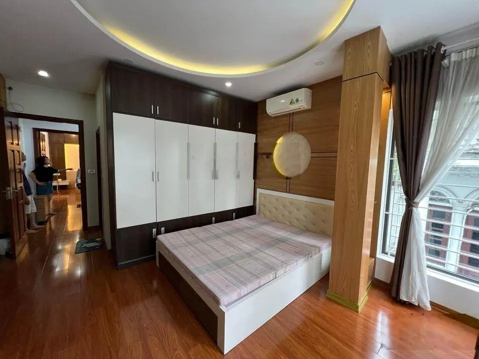 Nhà 7 Tỷ NGỌC LÂM OTO TRÁNH 45m2, 4 tầng Dân Xây, ngõ THÔNG KINH DOANH