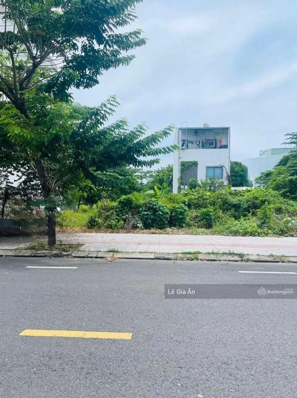 Cần bán gấp đất gần chợ Phường 9 120m2 SHR tại đường Phan Văn Đáng, Phường 9, Vĩnh Long