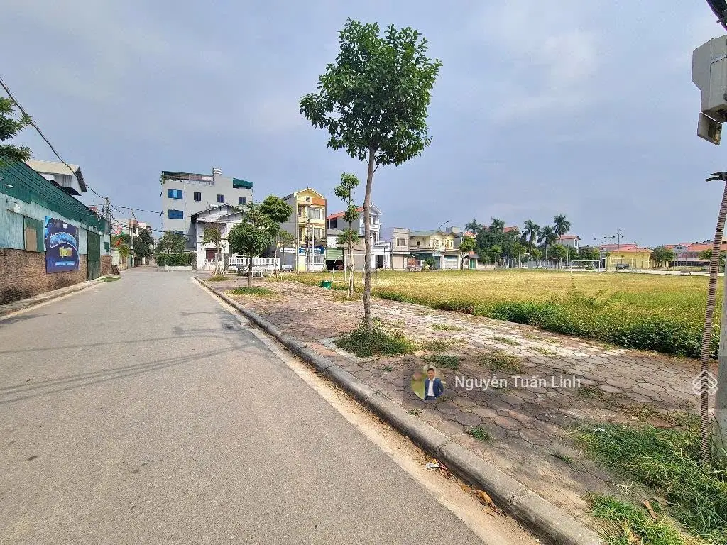 Bán nhà 3 tầng 42m2 Phù Liễn, Bắc Hồng - thiết kế hiện đại - ngõ thông - ô tô đỗ cửa