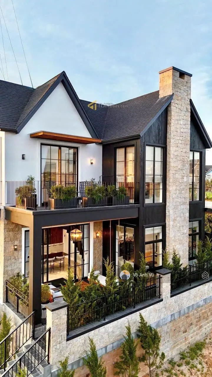 Villa 245m2, thiết kế hiện đại với nguồn thu gần 200 tr/ tháng - 19,5 tỷ