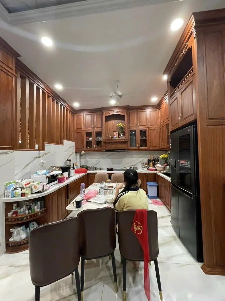 Nhà mặt tiền đường 12 hiệp bình chánh gần đại học luật 4tầng 6pn,5wc dt: 7 x 17
