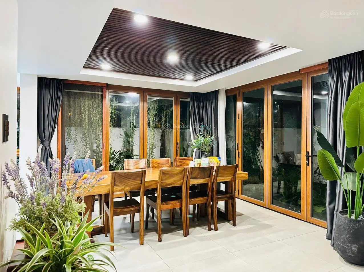Đừng bỏ lỡ 1 căn biệt thự góc 2 mt nhà xây tâm huyết chủ cần bán gấp để giải quyêt cv giá cực rẻ