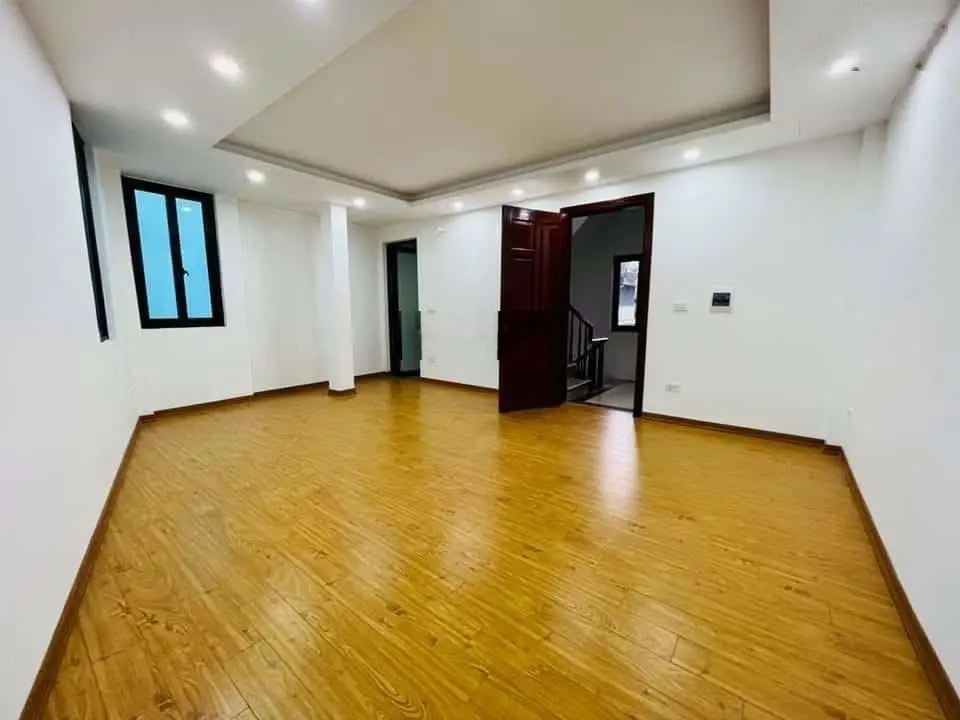 Bán nhà đường láng - đống đa. nhà 6 tầng thang máy, lô góc - oto vào nhà - nhà đẹp ở ngay.