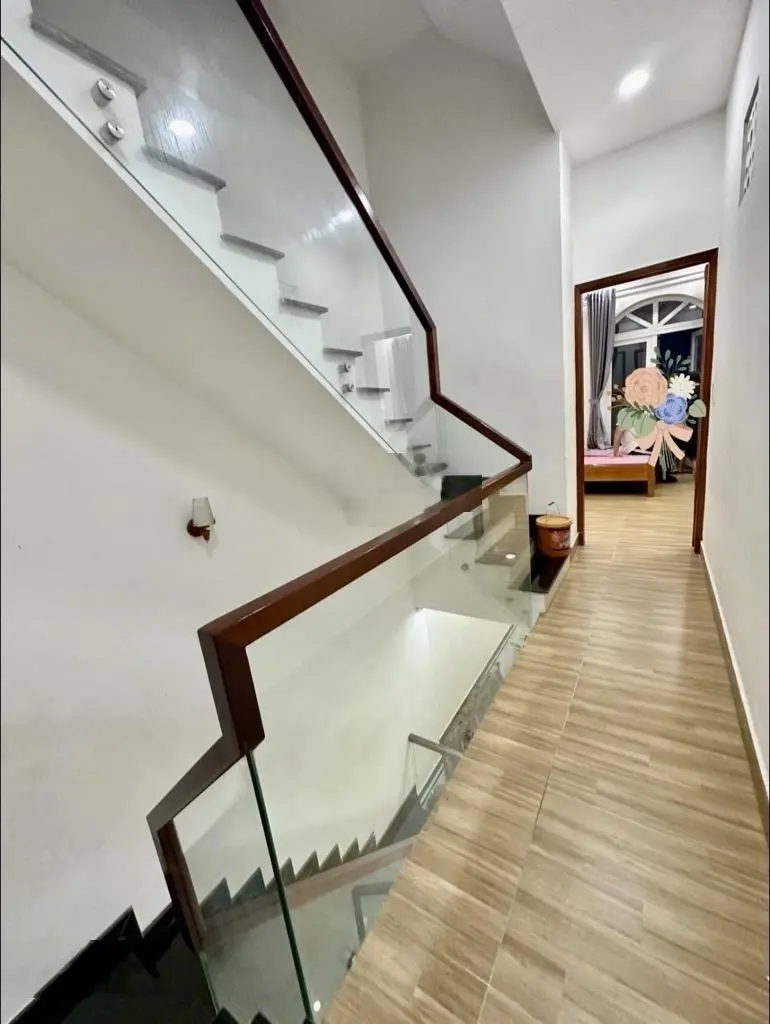 Nhà 4 tầng, hẻm nhựa xe tải vi vu, khu phân lô đồng bộ, kế KDC Hồng Long, 4,6x16m, 8,3 tỷ