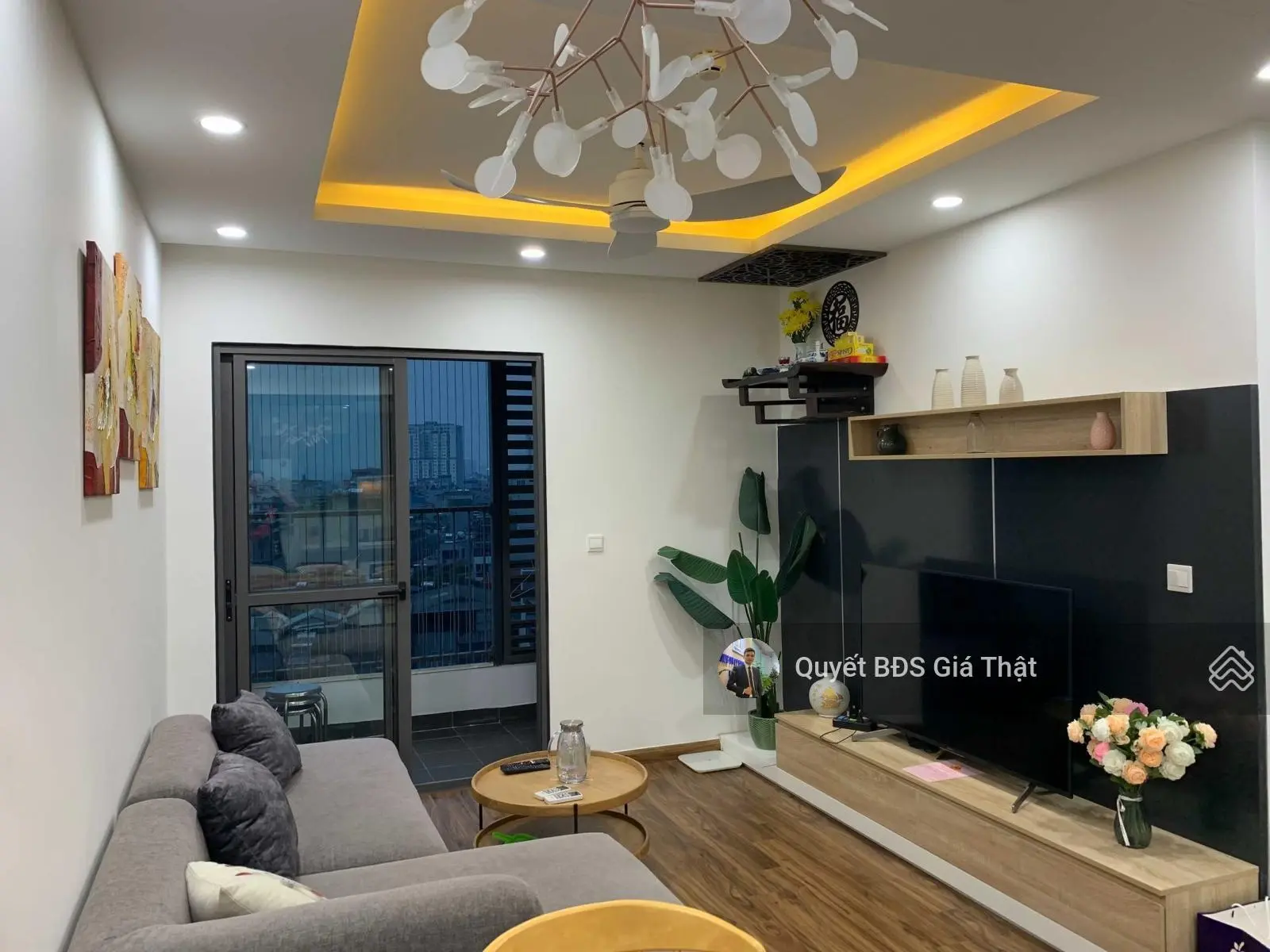 (Giá thật) chính chủ bán căn 81m2 2PN BC Đông Nam full nội thất giá 5.9 tỷ CC The Golden Palm