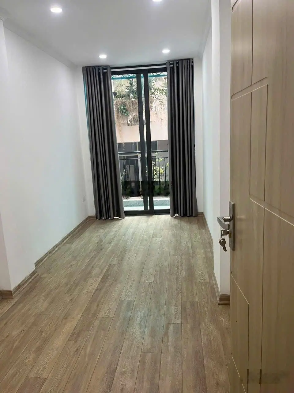 Duy nhất 1 căn- chỉ 3,1 tỷ- ôtô đỗ cửa, 10 m ra mặt phố hoàng hoa thám- ba đình- 12m- 4 tầng- sổ a4