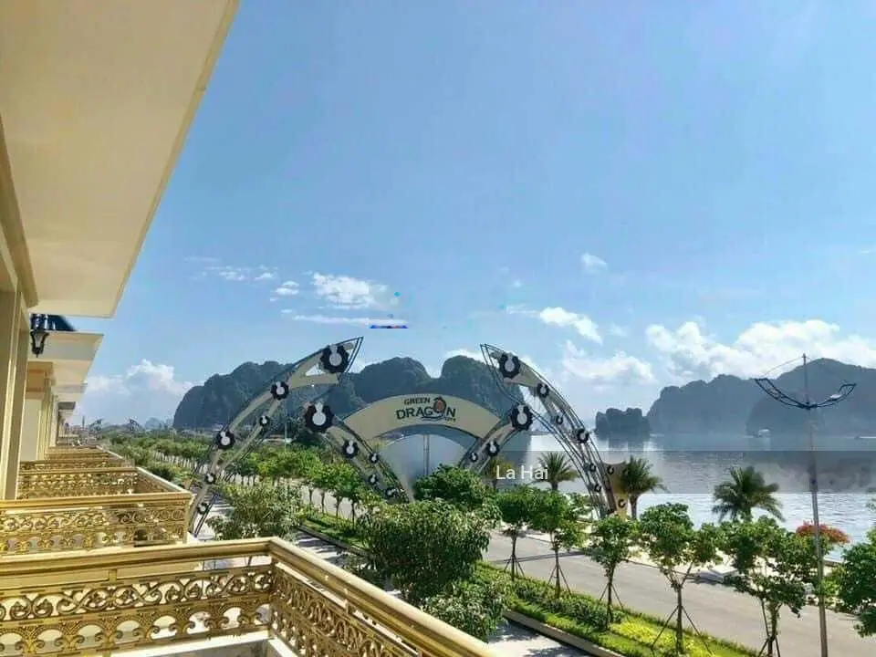 Biệt thự mặt bao biển Safabay Cẩm Phả sổ đỏ lâu dài giá cắt lỗ LH: 0976 758 ***