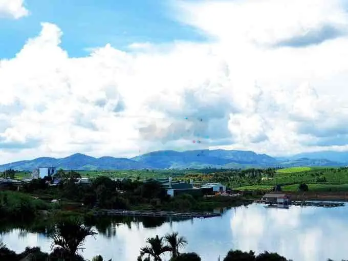 Đất Trung Tâm Di Linh 1000m2 thổ cư sổ Sẵn