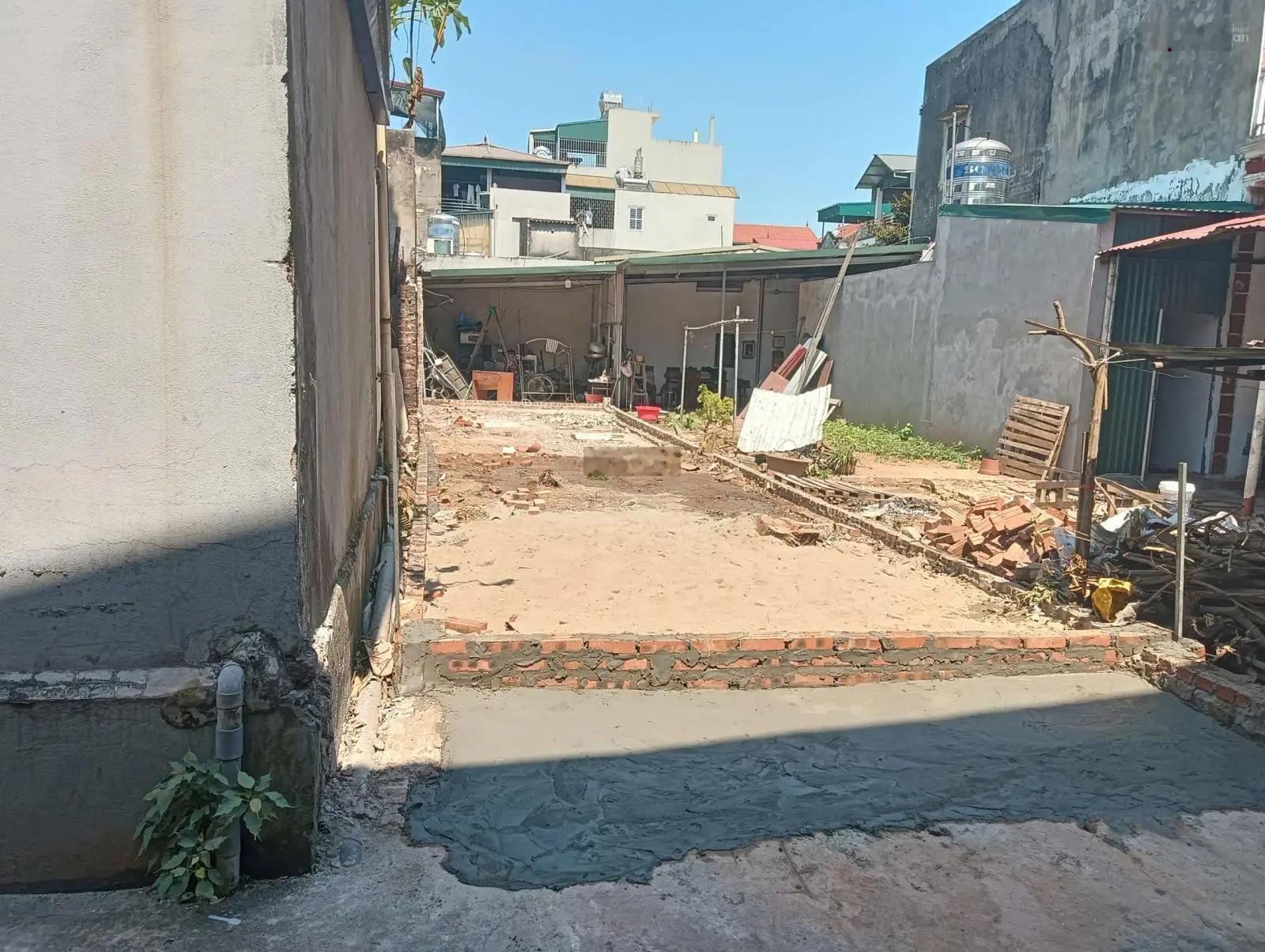 Bán nhanh 65m2 đất Du Nội - Mai Lâm. MT gần 4m, ô tô vào tận đất, cách 200m ra QL3. Giá đầu tư.