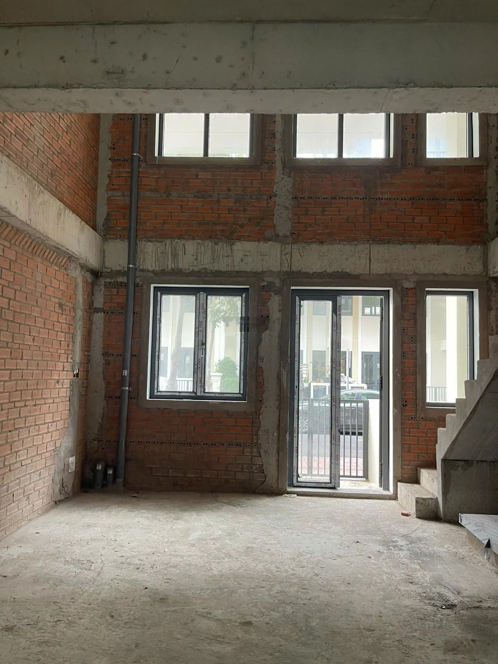 Bán nhà phố khu Senturia Nam Sài Gòn, giá bán 7 tỷ/căn