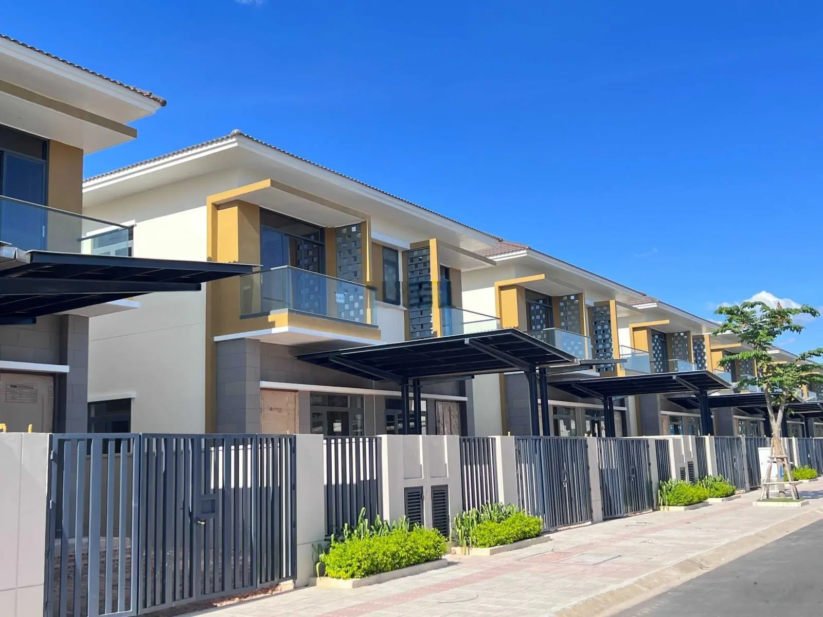Vsip mở bán biệt thự 250m2, Shophouse 168m2 chỉ từ 21tr/m2 tại thành phố mới Bình Dương