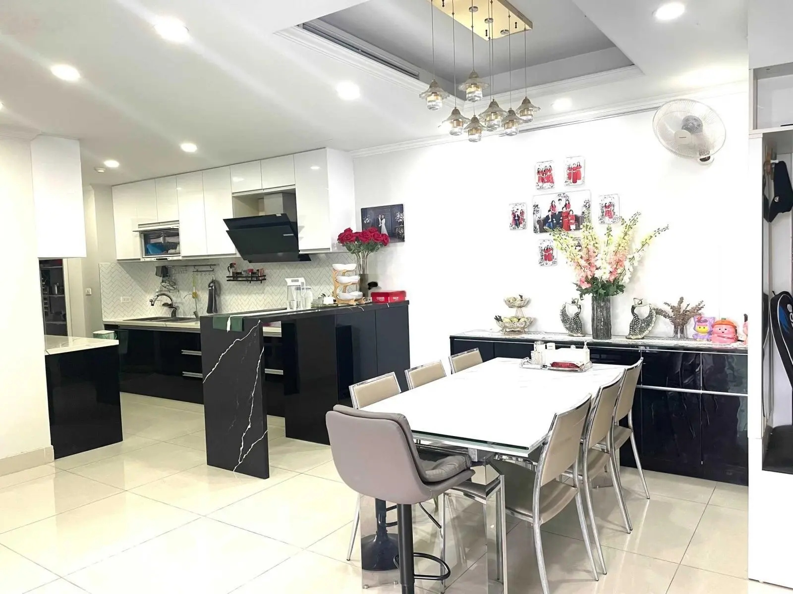 Cần bán căn góc diện tích 152m2 thiết kế 3 ngủ, 2 vệ sinh view vip giá tốt nhất thị trường Mandarin