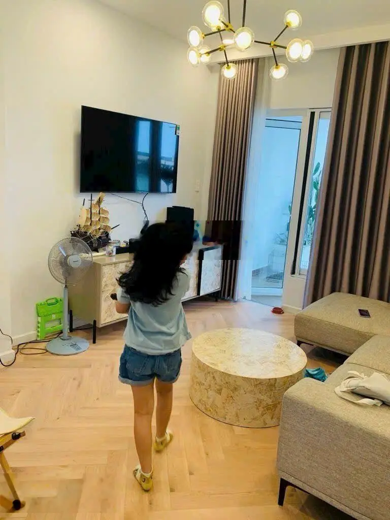 Giảm 1tỷ còn 8.9tỷ, huỳnh văn bánh phú nhuận hxh dòng tiền 240tr năm.46m 4tâng 4pn .